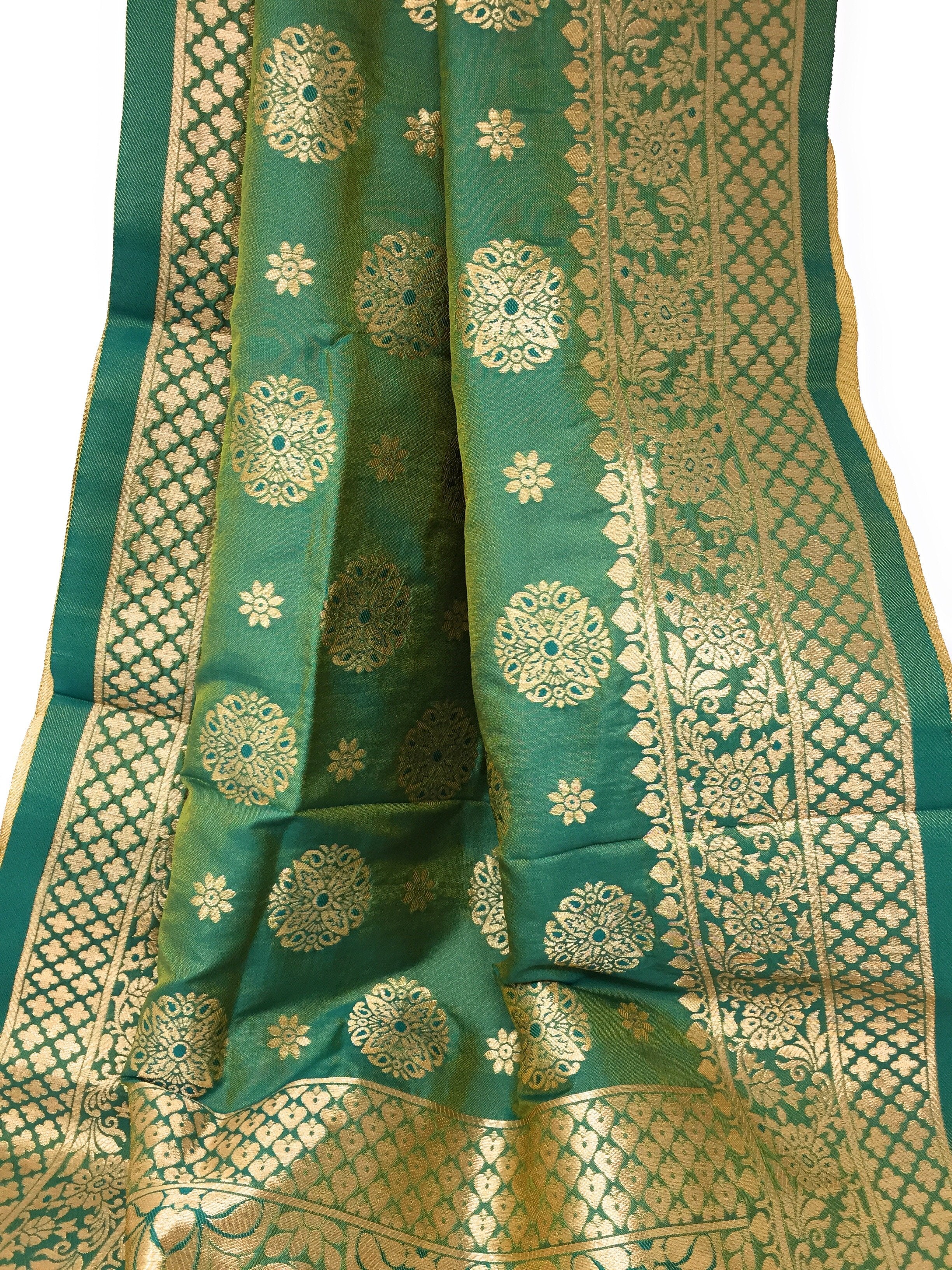 Floral Banarasi Stole in Two Tone Gold and Green Inhika